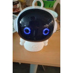 Интелигентен образователен AI робот с гласово взаимодействие