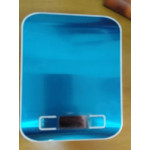 Дигитална кухненска везна с иноксов плот и LCD дисплей