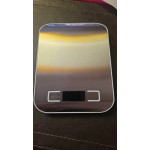 Дигитална кухненска везна с иноксов плот и LCD дисплей