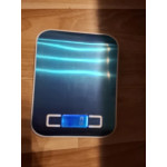 Дигитална кухненска везна с иноксов плот и LCD дисплей