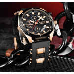 Мъжки спортен часовник хронограф с масивен цифеблат и силиконова каишка с орнаменти в розово злато.
