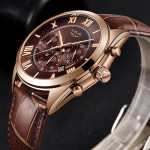 Стилен  кафяв мъжки часовник с изчистен ретро дизайн и кожена какишка, кварцово задвижване и качество на изработката