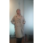 Топло дамско вълнено палто със стилен дизайн подходящо за есента и зимата и дължина над коленете