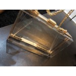 Прозрачна квадратна мини чантичка във формата на куфарче, симпатична чанта клъч бег с презрамка верига в златен цвят
