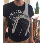 Мъжка чанта с презрамка за рамото за носене от ляво или от дясно с USB изход иводоустойчиво покритие и скрит цип 